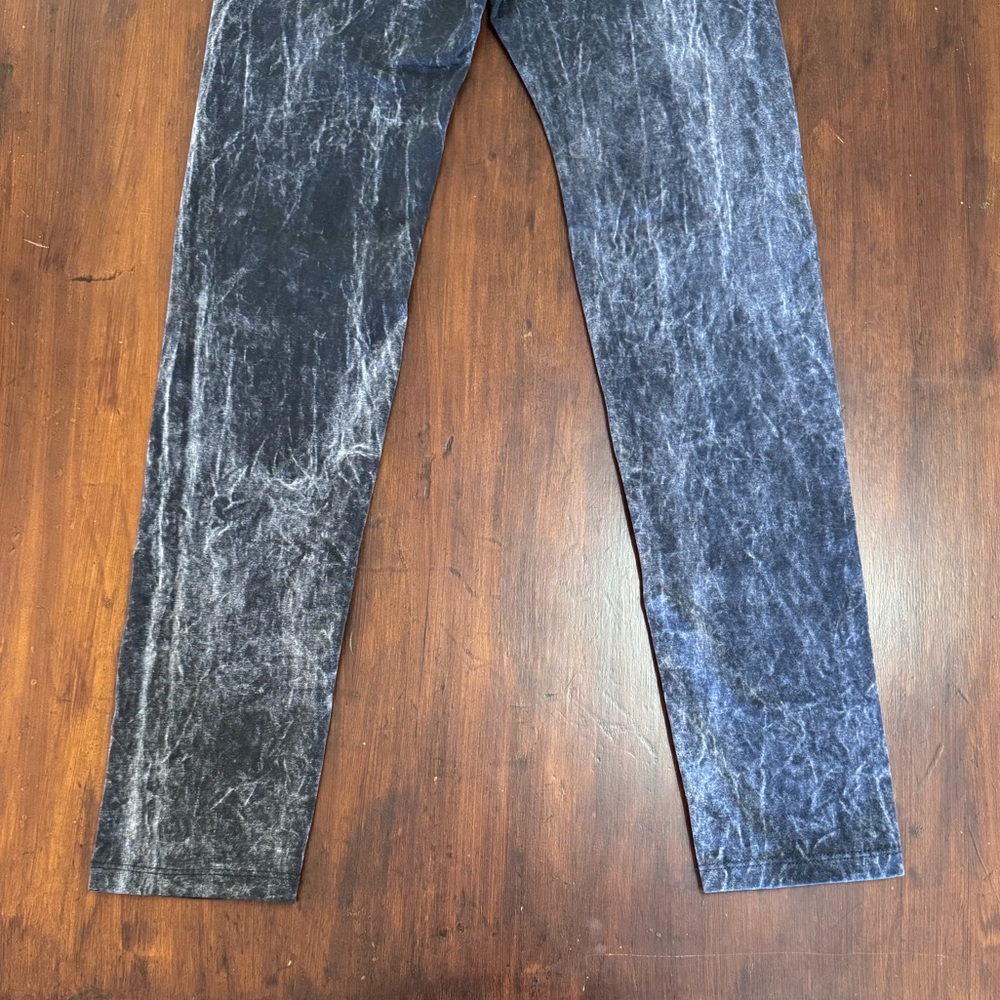 T-Party Fold Over Mineral Wash Leggings - Picture 7 of 14